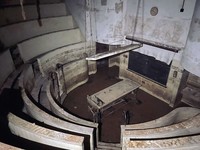 Foto Basement Mengerikan