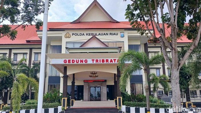 Gedung Polda Kepri (Alamudin Hamapu/detikSumut)