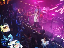 Giring Ganesha Ajak Nostalgia, Tampil di Blaze Jakarta Music Lounge Giring Ganesha Ajak Nostalgia, Tampil di Blaze Jakarta Music Lounge