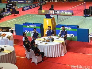 Jenderal Sigit-Idham Azis Hadiri Penutupan Turnamen Bulutangkis Kapolri Cup