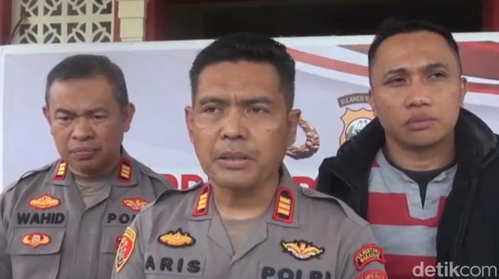 Kapolsek Tamalate, AKP Aris Soemarsono.