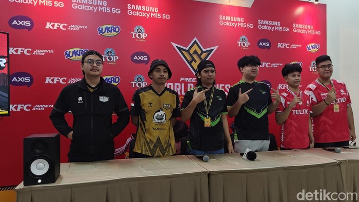 Penggemar Free Fire di Tanah Air dikejutkan dengan performa luar biasa Dewa United Apollo. Lantaran puncak klasemen babak point rush FFWS ID 2024 Fall berhasil mereka raih.