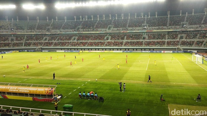 Laga semifinal Indonesia vs Malaysia di Stadion GBT