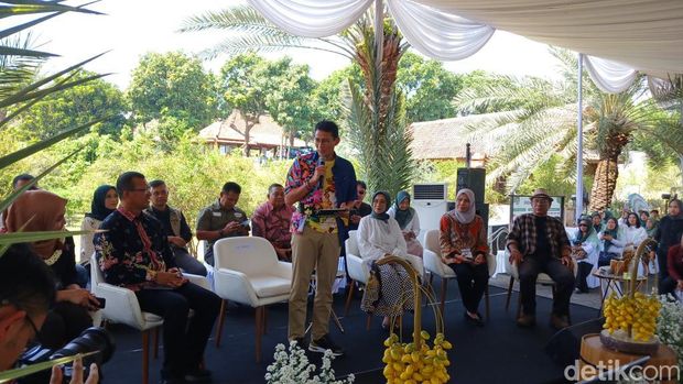 Menparekraf RI Sandiaga Uno saat mengunjungi Kurma Park Pasuruan