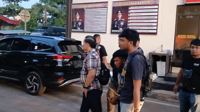 Pelaku begal sopir taksi online di Batam ditangkap. (Istimewa)