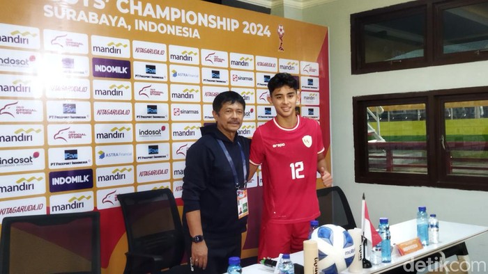 Pelatih Timnas U-19 Indra Sjafri usai membawa timnya ke final AFF U-19