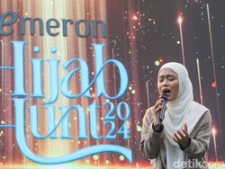 10 Foto Para Alumni Beri Motivasi untuk Peserta Audisi Emeron Hijab Hunt