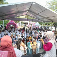 Ibu dari tiga orang anak ini eksis di Instagram. Ia menuturkan semenjak mengikuti Hijab Hunt, ia mendapatkan pengalaman baru.  Foto: Rifkianto Nugroho.