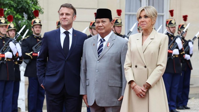 Presiden Prancis Macron Menjamu Menteri Pertahanan Prabowo dalam Pembukaan Olimpiade Paris 2024