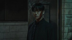 Eun Hyeok merupakan karakter kunci buat semesta Sweet Home. (Foto: Kim Jeong Won/Netflix)