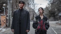 Transformasi Lee Do Hyun di Sweet Home Transformasi Lee Do Hyun di Sweet Home