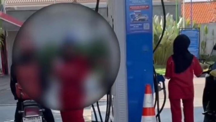 Viral pegawai SPBU kasar di Lamongan