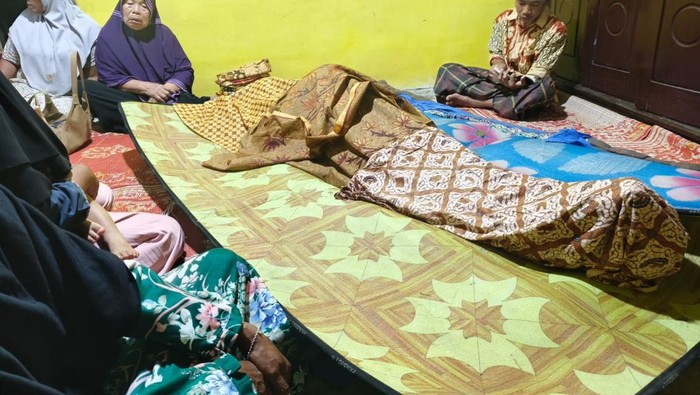 Andi yang tenggelam di Sungai Batang Tebo ditemukan meninggal dunia