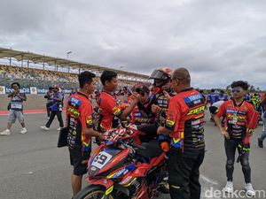Rider NTB Jatuh di Lap Terakhir UB150 ARRC, Rider Malaysia Naik Podium