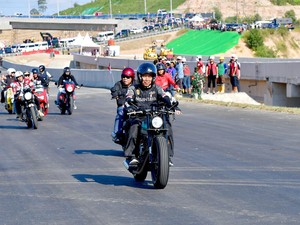 Alasan Jokowi Motoran Saat Jajal Tol di IKN