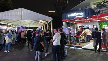 Pada hari pertama, Digiland 2024 memulai keseruannya dengan menghadirkan beberapa sesi konferensi, pameran UMKM, booth activity serta konser musik dari penyanyi Sal Priadi dan David Bayu. Foto: Rachmatunnisa/detikINET