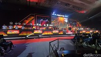Babak grand final resmi dimulai hari ini, Minggu, 28 Juli 2024. Acaranya begitu meriah, karena dihadiri ribuan penggemar dan menyediakan beragam booth menarik.