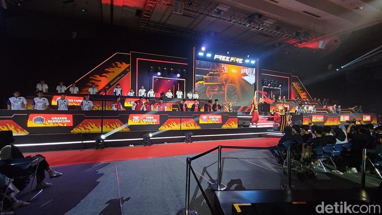 Babak grand final resmi dimulai hari ini, Minggu, 28 Juli 2024. Acaranya begitu meriah, karena dihadiri ribuan penggemar dan menyediakan beragam booth menarik.