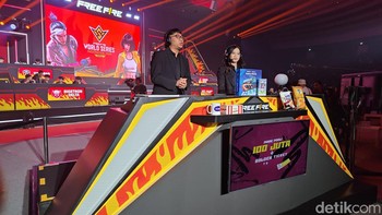Namun, tak lupa keseruannya semakin terasa karena caster yang selalu memberikan atmosfer tinggi di setiap game. Foto: (Panji Saputro/detikINET).