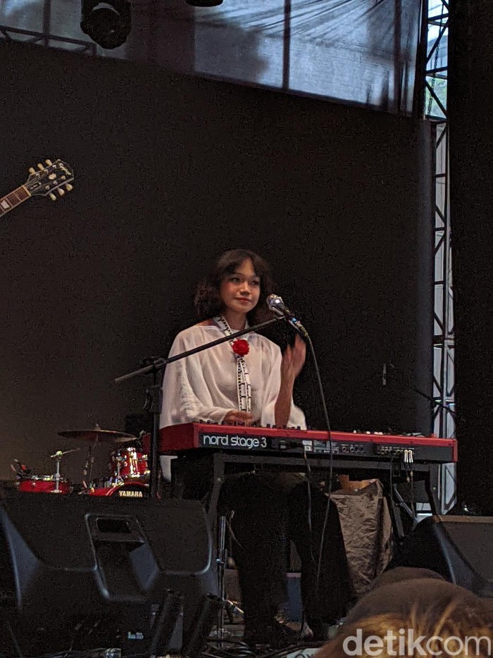 Meriahnya Rendezvous 2024, Gelaran Pensi Tahunan Karya SMA Labschool Cirendeu