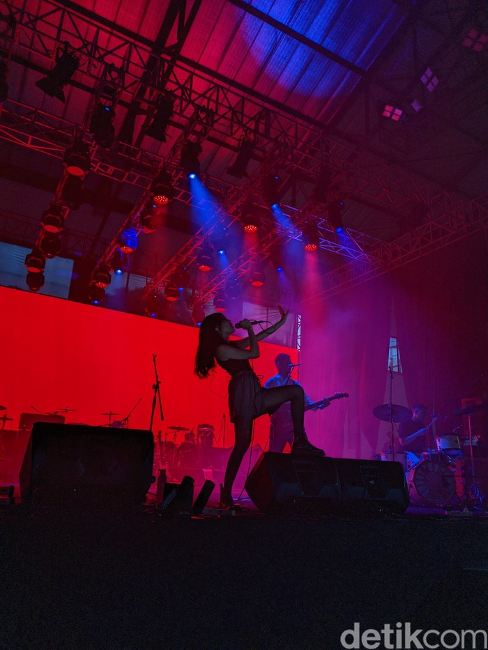 Meriahnya Rendezvous 2024, Gelaran Pensi Tahunan Karya SMA Labschool Cirendeu