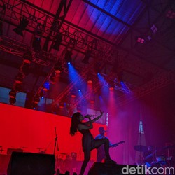 Bocoran Bayaran Band di Pensi Sekolah