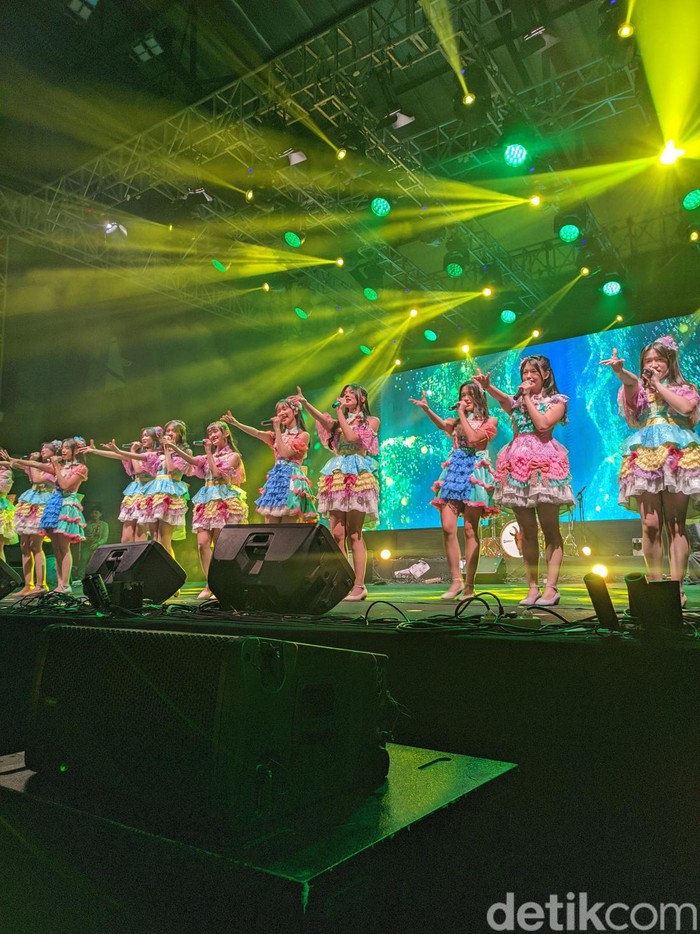 Meriahnya Rendezvous 2024, Gelaran Pensi Tahunan Karya SMA Labschool Cirendeu Meriahnya Rendezvous 2024, Gelaran Pensi Tahunan Karya SMA Labschool Cirendeu