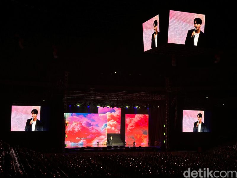 Momen Kim Seon Ho Temu Kangen Fans di Fanmeeting Indonesia, Banjir Air Mata