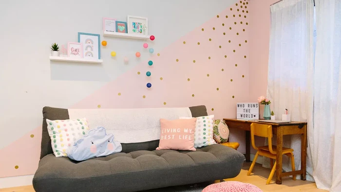 Motif cat tembok keren garis diagonal.
