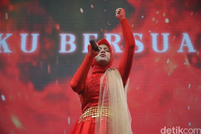 Nakeisha Syifa saat ini berusia 16 tahun dan masih duduk di bangku SMA. Foto: Pradita Utama.