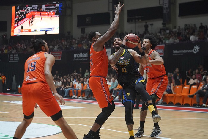 Prawira Bandung kalah di semifinal IBL 2024 oleh Pelita Jaya.