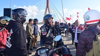 Tampak pula para pegiat seni dan influencer di Tanah Air yang ikut naik motor bersama rombongan Presiden Jokowi (Foto: Muchlis Jr - Biro Pers Sekretariat Presiden).