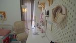 Intip Isi Rumah Sebelah Makam yang Estetik, Ada Taman Indoornya!
