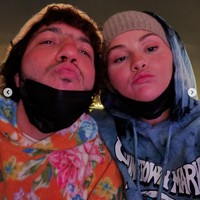 Namun, hubungan Selena Gomez dan Benny Blanco mendapat tentangan dari sejumlah penggemar. Mengingat Benny berteman dengan mantan kekasih Selena, Justin Bieber dan memproduseri lagunya. Foto: dok. Instagram @selenagomez