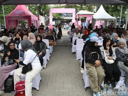 Peserta Emeron Hijab Hunt Jabodetabek, Stand Up Comedy, hingga Tari Golok