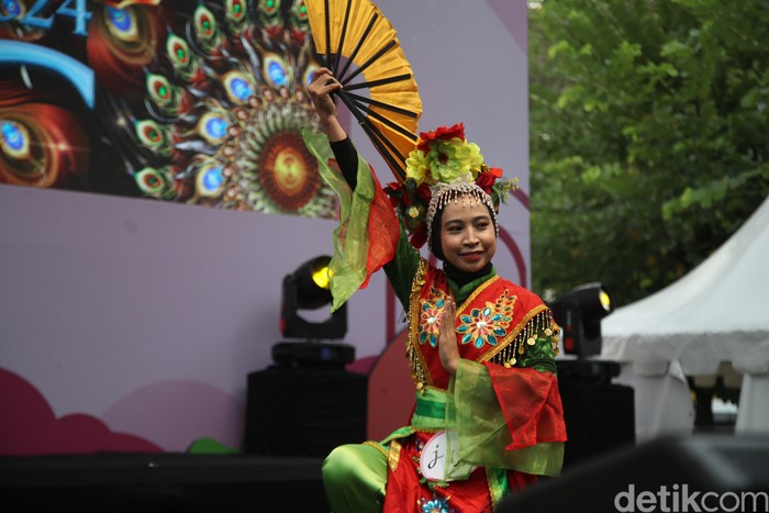 Syafira Umrotin tampil dalam audisi Emeron Hijab Hunt 2024 Jabodetabek yang digelar di Bekasi, Sabtu (27/7/2024).