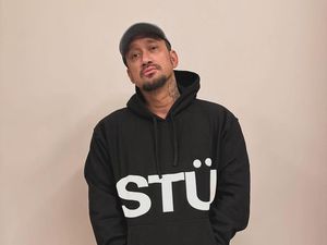 Reaksi Tora Sudiro Tahu Ronal Surapradja Ikut Pilgub Jabar