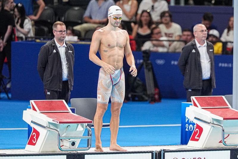 NANTERRE, FRANCE - JULY 28: Arno Kamminga of the Netherlands competing in the Men's 100m Breaststroke - Final during Day 2 of Swimming - Olympic Games Paris 2024 at Paris La Defense Arena on July 28, 2024 in Nanterre, France. (Photo by Andre Weening/BSR Agency/Getty Images)