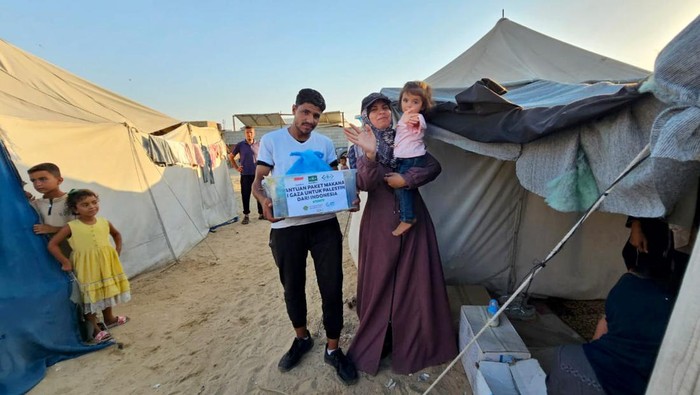 Komitmen dukungan dan kepedulian bagi rakyat Palestina terus dilakukan Indonesia dengan menyalurkan bantuan kemanusiaan.