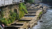 Usaha budi daya ini mas di aliran sungai ini telah dikelola secara turun temurun.  