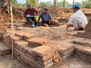 Penampakan Gapura Candi Bhre Kahuripan Mojokerto Pasca Diekskavasi