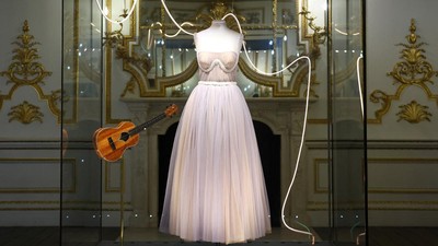 Gaun-gaun Taylor Swift Dipamerkan di Museum London