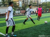 Gaya Kaesang Tantang Cakada Main Bola