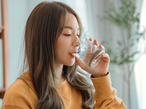 5 Minuman Sehat yang Bantu Turunkan Berat Badan, Termasuk Air Putih-Kopi