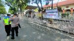 Potret Aksi #JusticeForDiniSera di PN Surabaya