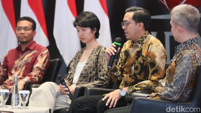 Kolaborasi Industri Ciptakan Iklim Investasi yang Lebih Baik Diskusi membahas industri pasar modal digelar di Gedung Bursa Efek Indonesia, Jakarta, Senin (29/7/2024). Diskusi ini bermaksud untuk menciptakan iklim investasi saham yang lebih baik.