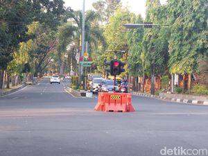 Lampu Merah Portable di Komplek Pemkab Cirebon Bermasalah, Warga Resah