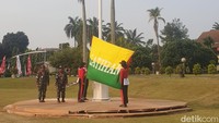 Seluruh peserta juga diberikan kesempatan untuk mencoba berbagai penempatan di dalam formasi pengibaran. Seperti pembawa baki dan pasukan pengibar bendera di kelompok 8. 