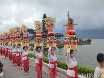 Ada Parade Gebogan di DTW Ulun Danu Bedugul hingga 17 Agustus, Nonton Yuk!