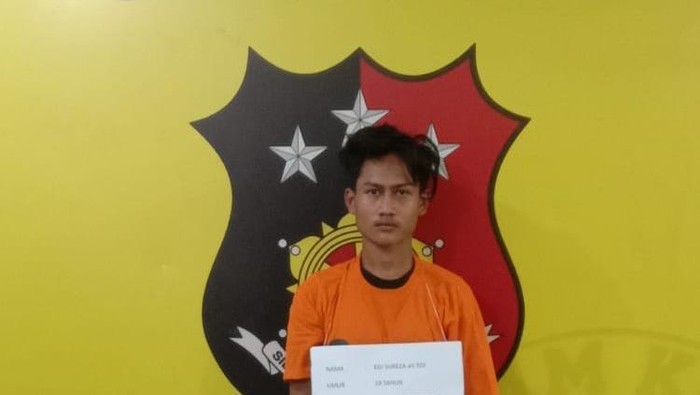 Pelaku pembobolan kantor camat di Labura, Sumut. (Istimewa)